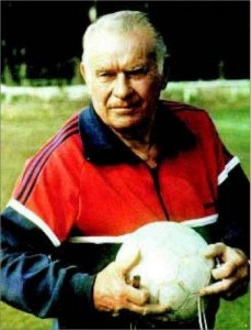 Легендарные игроки и тренеры советского футбола – Константин Бесков